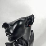 Cercei din argint decorat cu cristal roșu