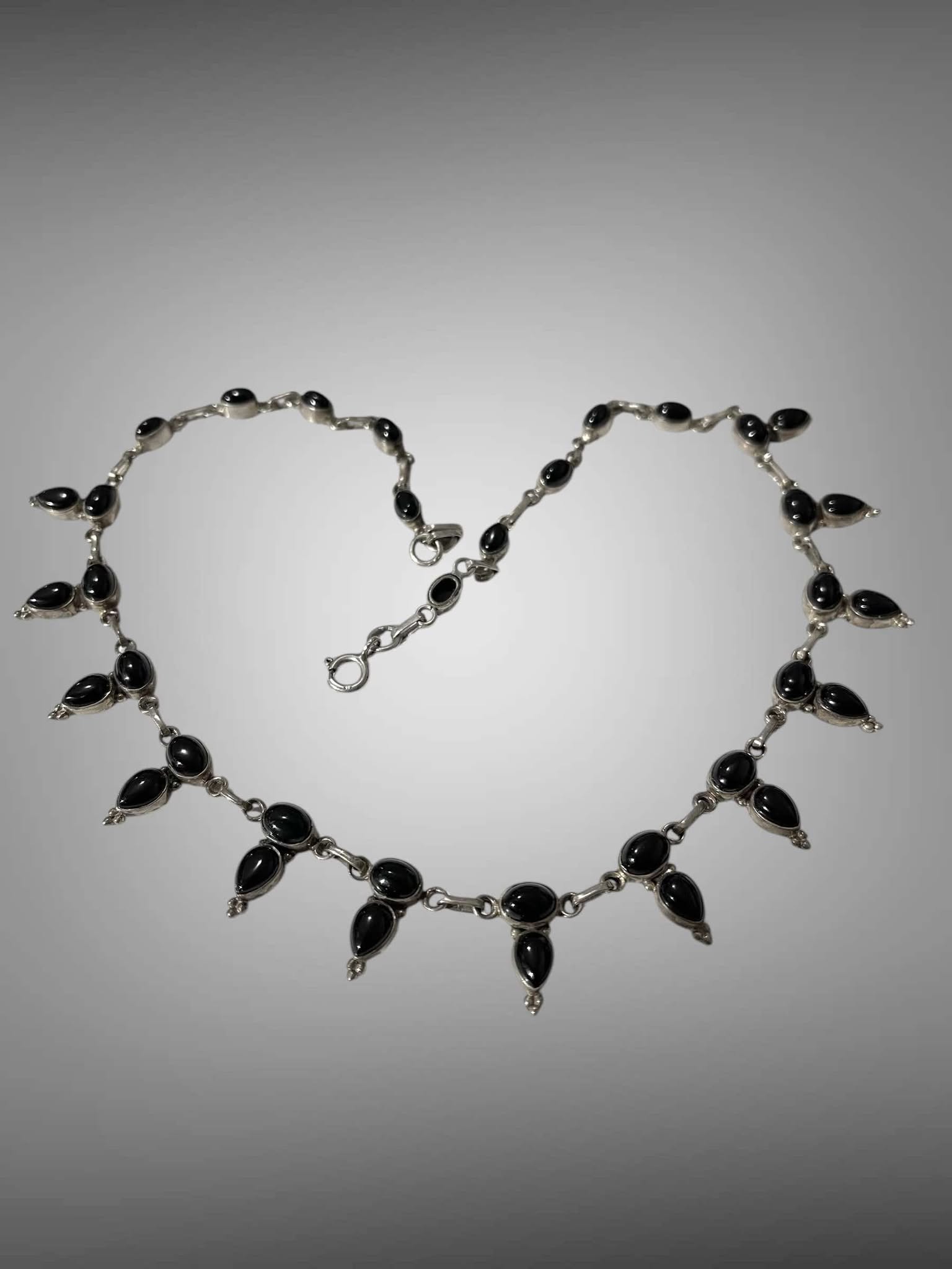 516893278_10231705180513552_1826507472626530713_n Colier Argint cu Onix- Princess Style - imagine 1