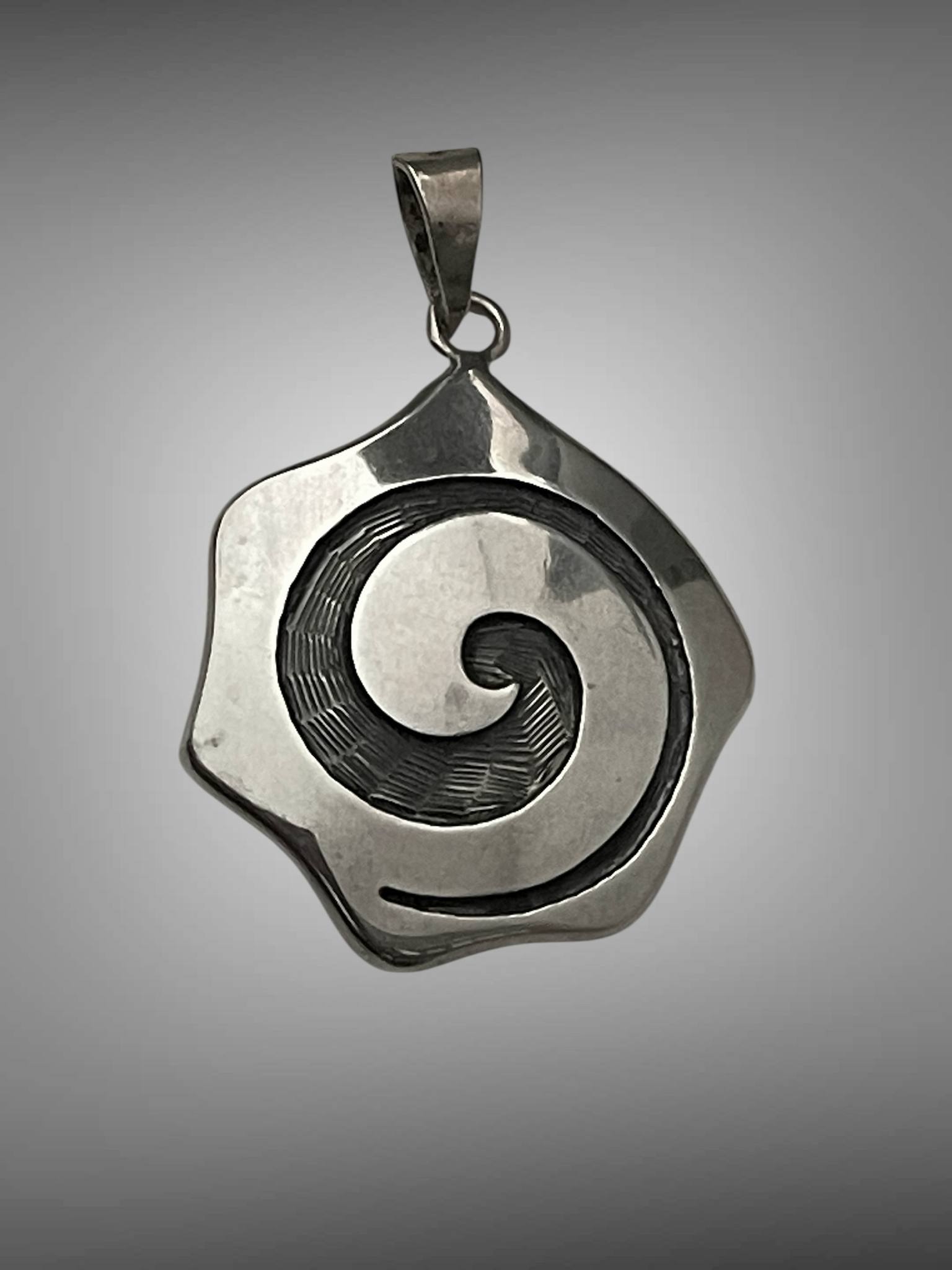 517988038_10231717469740775_4608594329226780594_n Medalion Argint Spirala- Unisex - imagine 1