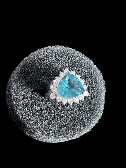 Inel Argint model Impozant- cu Imitatie Topaz