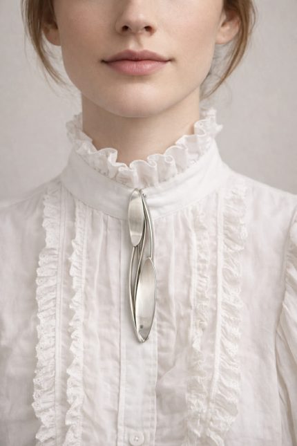 Brosa Argint Unicat- Handarbeit