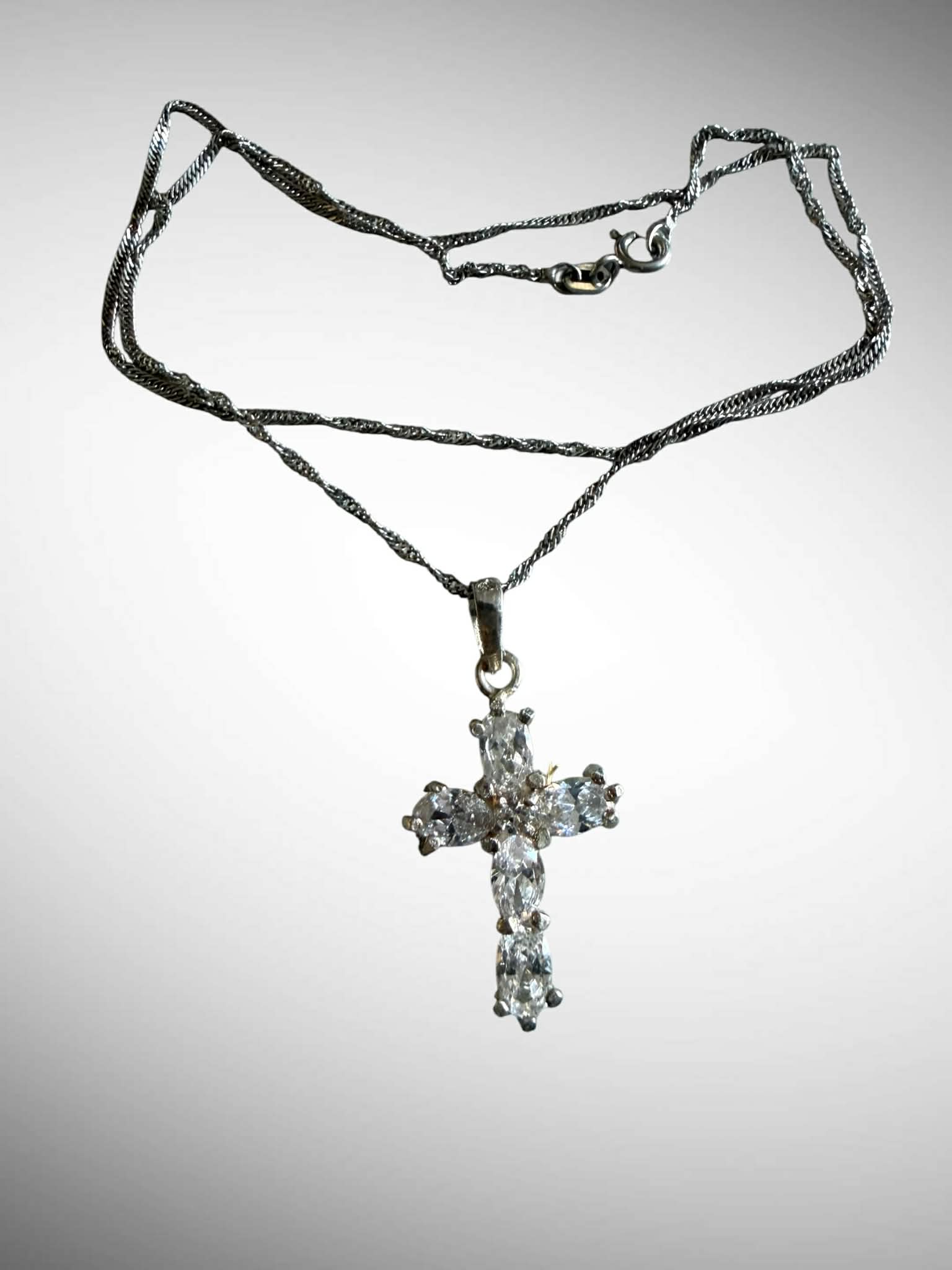 a857ce62-00cd-4070-816d-c7bbb43fb9b7 Argint Cruce, Cruciulita + Lantisor 42 cm - imagine 1